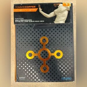 Tommie Copper Men’s Performance Active Fit Long Sleeve Mock Neck Small Black